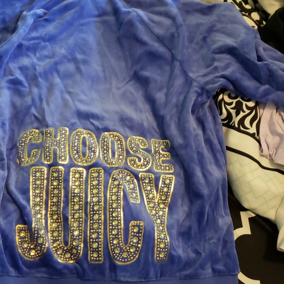 Sweatshirt - Picture 2 of 2